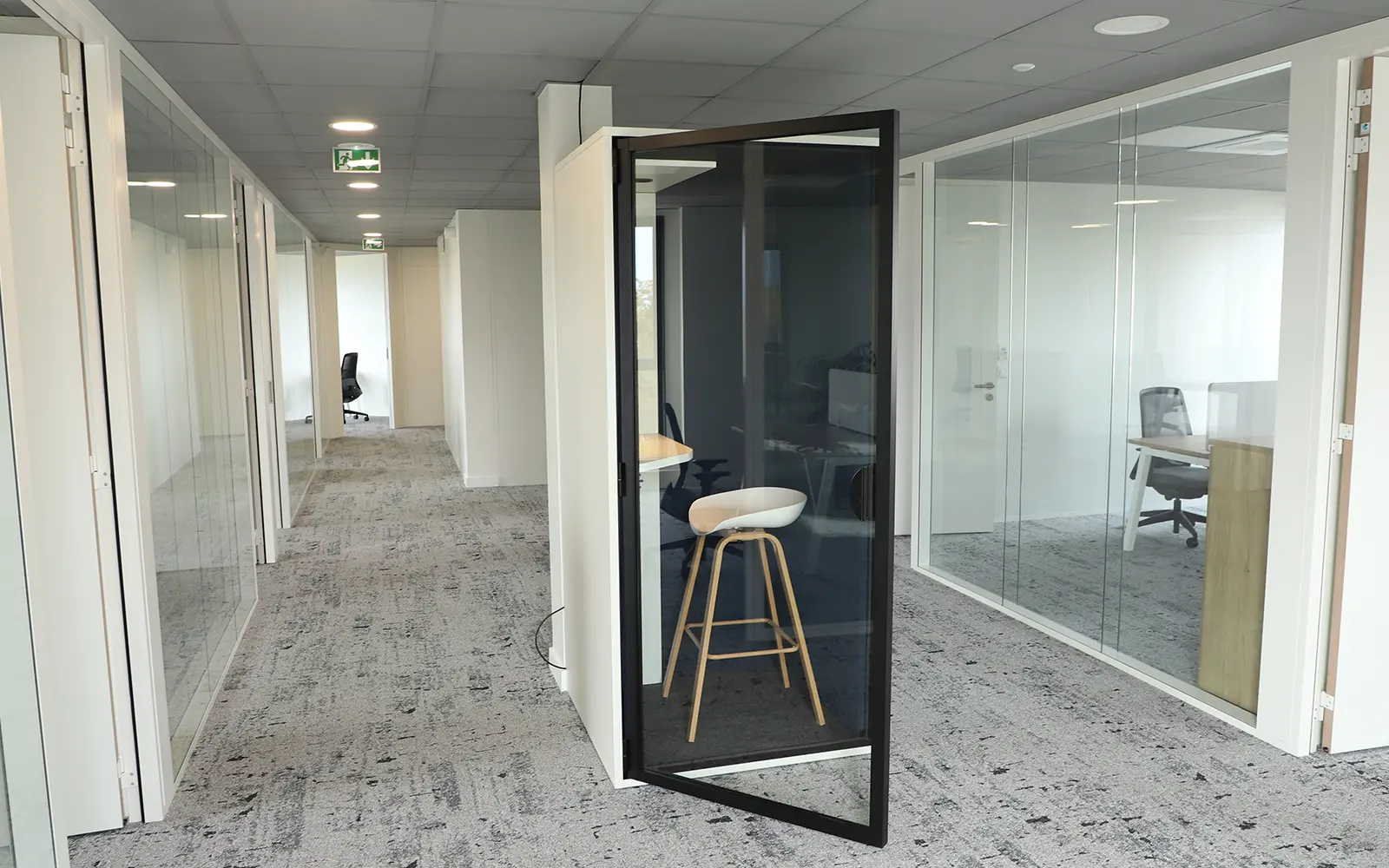 Phonebox en libre service pour appels confidentiels – Le Binôme Meylan